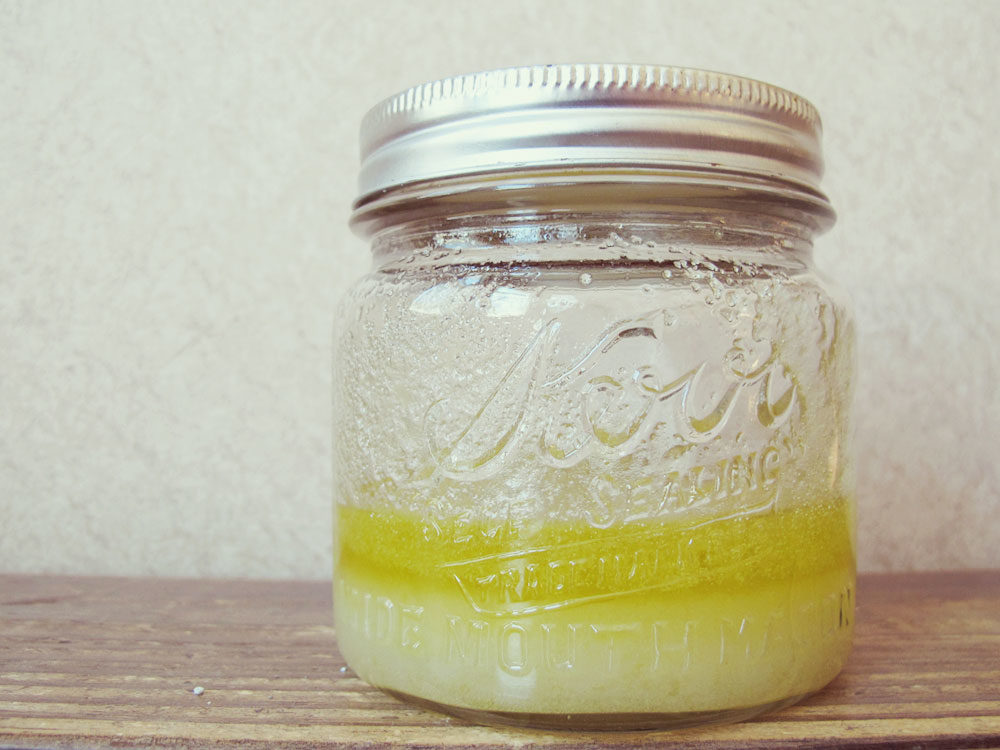 Lemon drop sugar scrub (3-ingredient DIY using pantry staples)