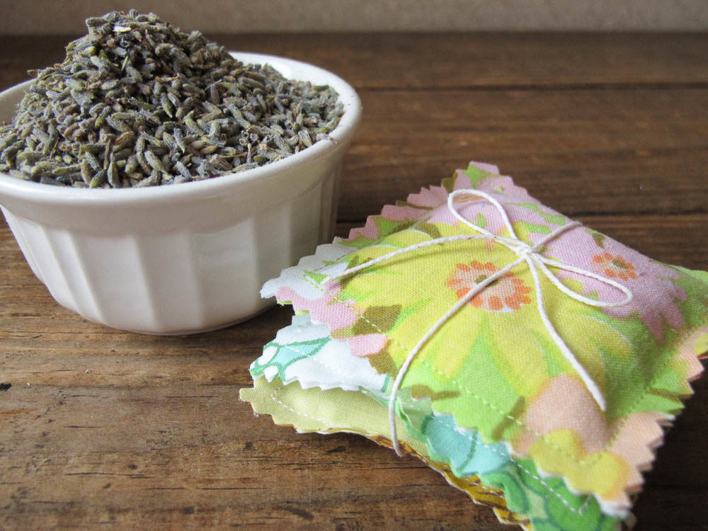 Benefits of using lavender sachets